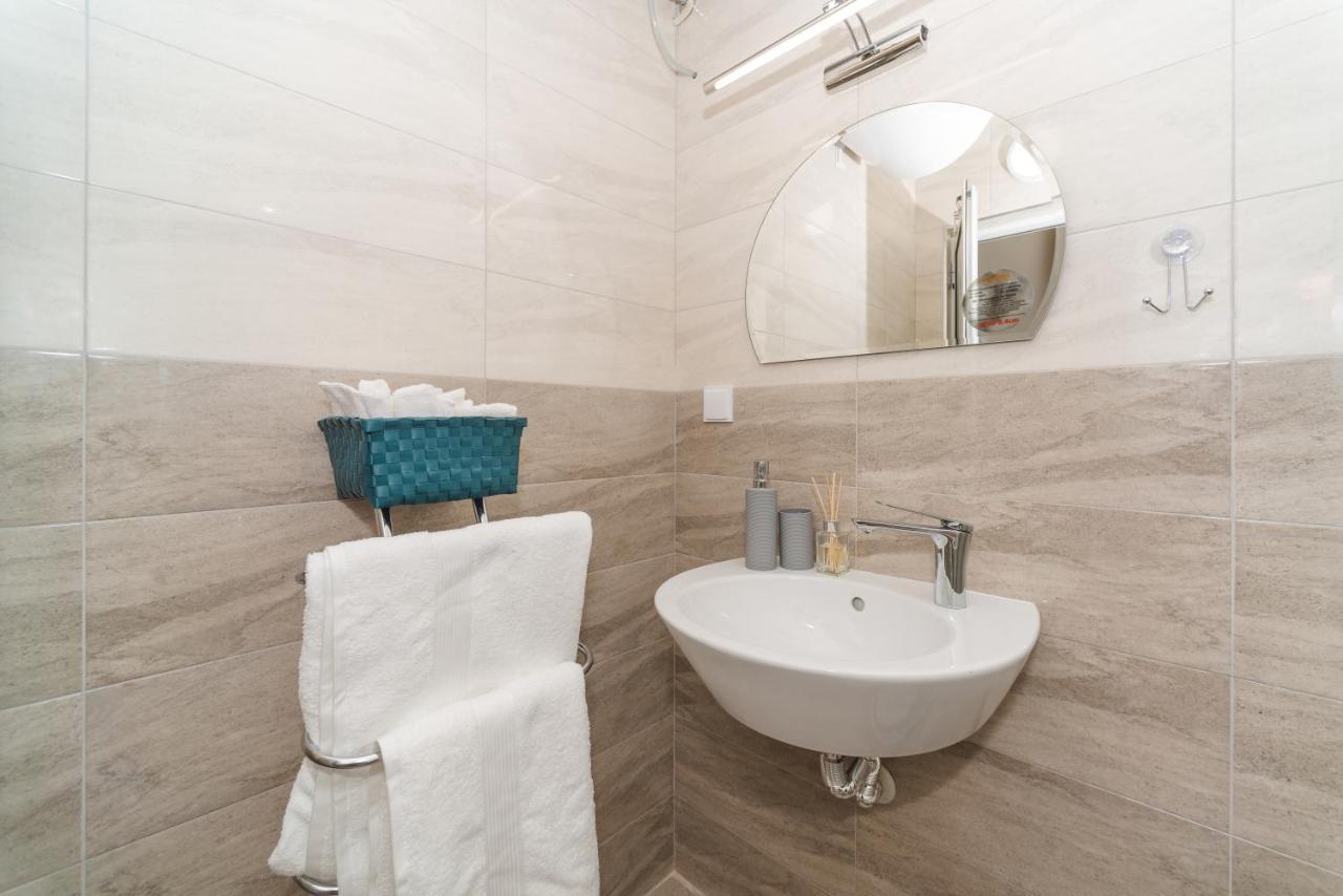 Alma Apartment - Stylish 1Bd Flat With Balcony By Flat Mаnager Plovdiv Eksteriør bilde